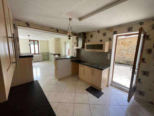 Maison à SAINT-GEORGES-DU-BOIS, 72700 - 4 pièces 90m²