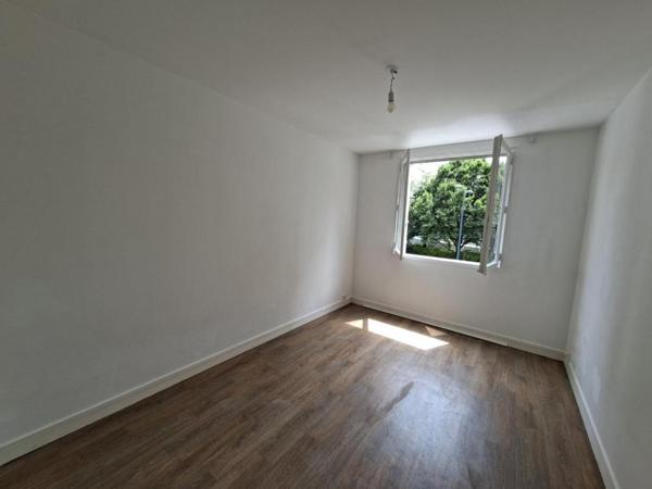 Appartement T3 à louer - 66 m² (réf : 524272)