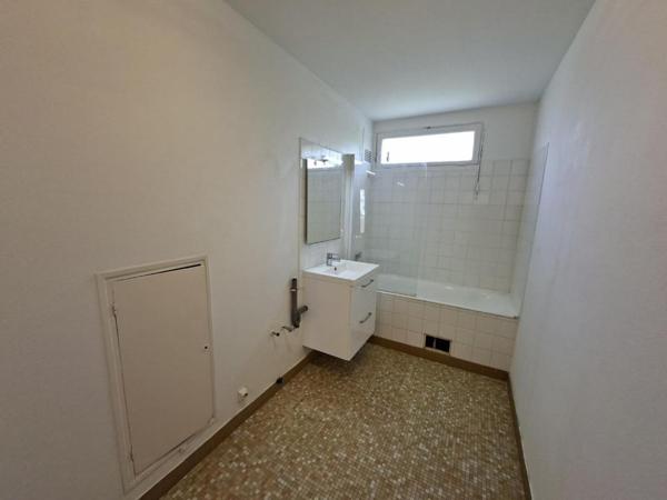 Appartement T3 à louer - 66 m² (réf : 524272)