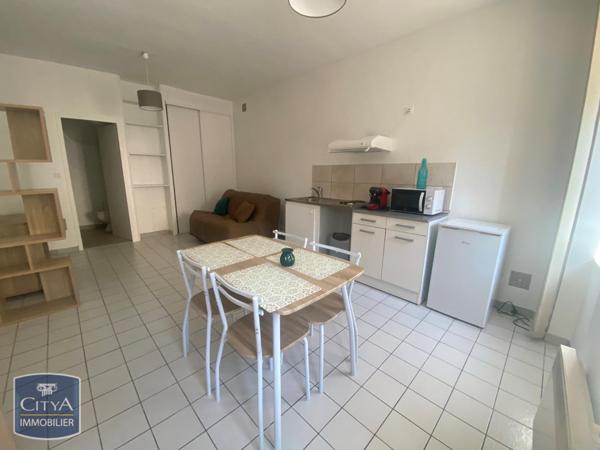 Appartement à louer 1 pièce 25.5m² Agen (47000)