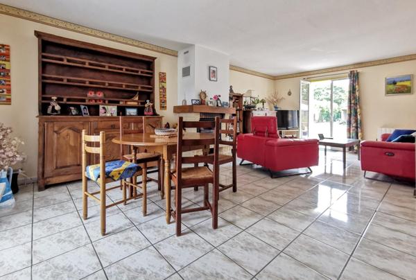 Plain-pied 3 ch et garage sur terrain 1000 m²