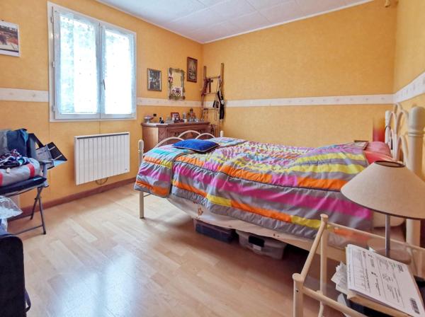 Plain-pied 3 ch et garage sur terrain 1000 m²