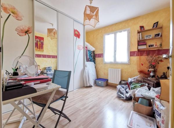 Plain-pied 3 ch et garage sur terrain 1000 m²