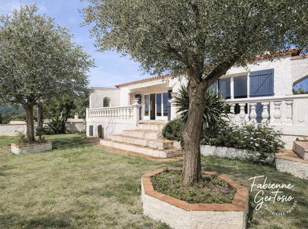 CEYRESTE ! Maison traditionnelle 6 pièces, terrain 1127m², piscine