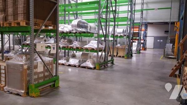 Bâtiment industriel à usage logistique