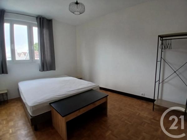 Immeuble à vendre  401 m 2   MONTLUCON  - 03