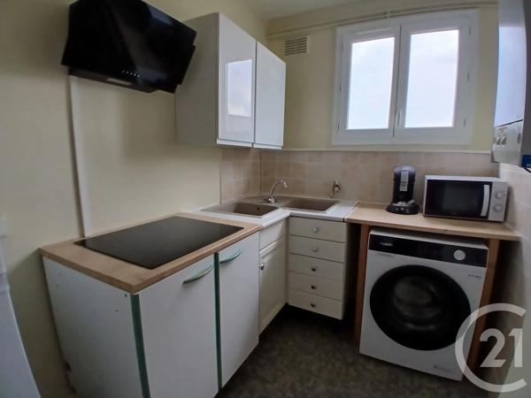 Immeuble à vendre  401 m 2   MONTLUCON  - 03