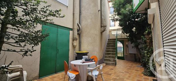 Immeuble à vendre  401 m 2   MONTLUCON  - 03