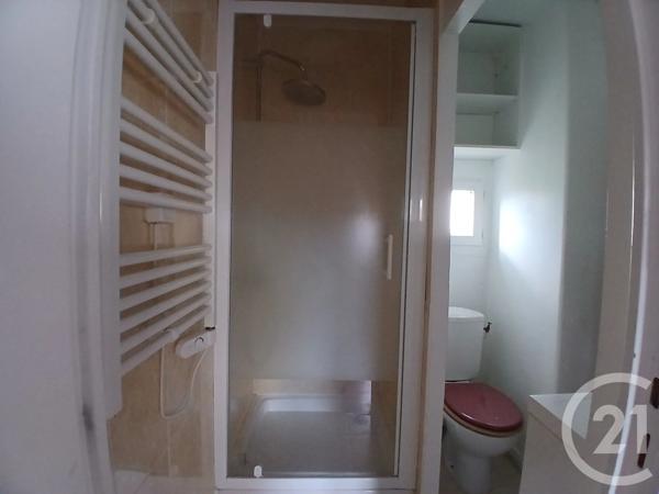 Immeuble à vendre  401 m 2   MONTLUCON  - 03