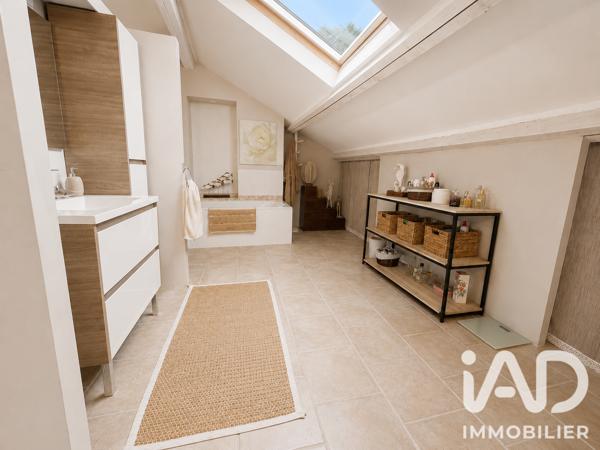 Maison à vendre 6 pièces 241 m² Le Rouret