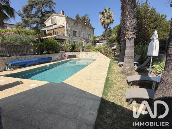 Maison à vendre 6 pièces 241 m² Le Rouret