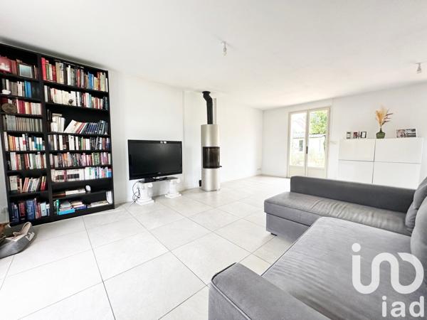 Maison traditionnelle 6 pièces de 170 m² à Le Meux (60880)