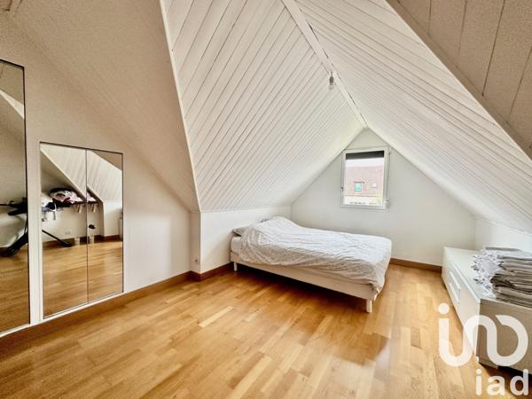 Maison traditionnelle 6 pièces de 170 m² à Le Meux (60880)