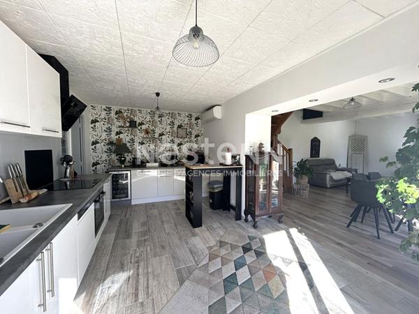 LONGERE 3 CHAMBRES AVEC DEPENDANCES ENVIRONNEMENT CALME PROCHE COMMERCES A CHABRIS (INDRE 36)