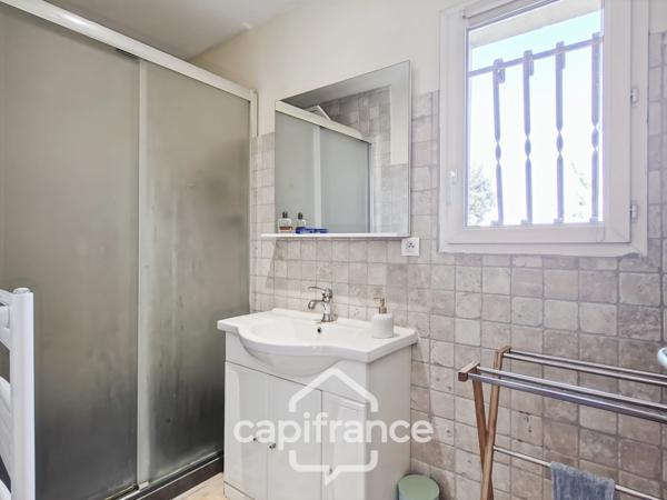 Maison à vendre 4 pièces SORGUES (84)-119m²-terrain 633m²