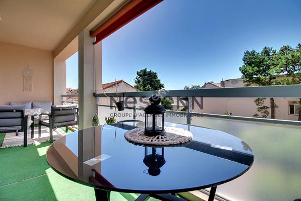 Appartement T4 de 83 m² avec terrasse plein sud, résidence sécurisée avec concierge à Marignane