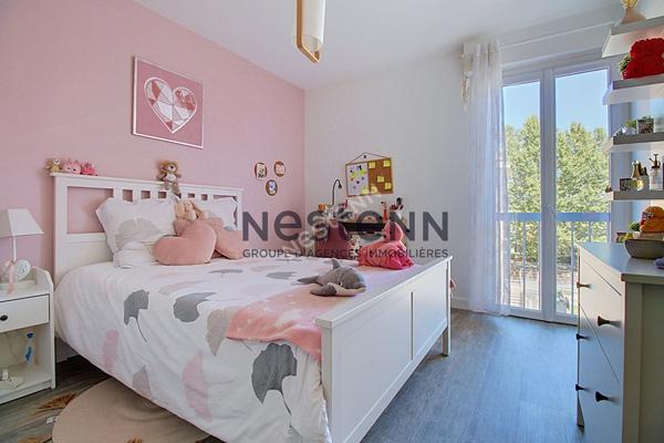 Appartement T4 de 83 m² avec terrasse plein sud, résidence sécurisée avec concierge à Marignane