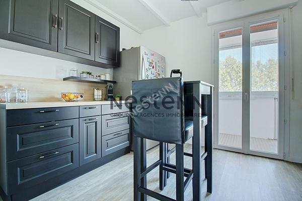 Appartement T4 de 83 m² avec terrasse plein sud, résidence sécurisée avec concierge à Marignane