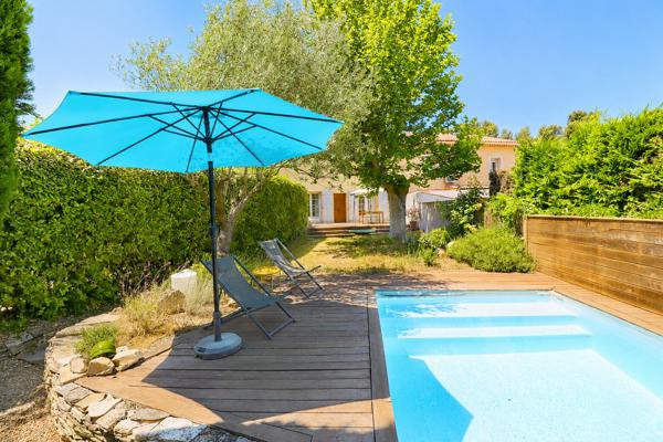 Maison Bouc Bel Air 5 pièce(s) 110.70 m2, 4 chambres, grand séjour, cuisine indépendante, jardin, remise, piscine