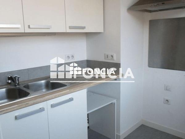 Location Appartement 3 pièces 56.3 m² - 5 RUE DU PUITS BERCHOT Chartres 28000