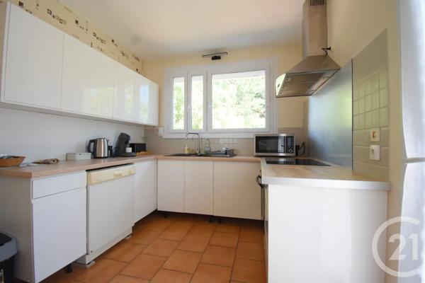 Maison à vendre  5 pièces - 137,51 m 2   CREUZIER LE VIEUX  - 03