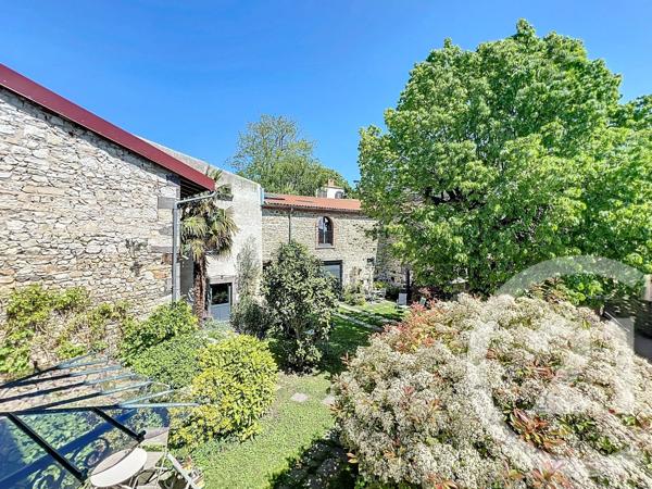 Maison à vendre  12 pièces - 361,77 m 2   COURNON D AUVERGNE  - 63