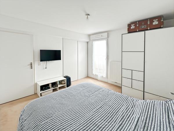 Appartement dernier étages 5 pièces 97 m2 terrasse de 80M2