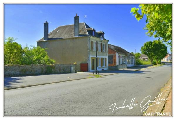 Maison à vendre 6 pièces CHATEAUMEILLANT (18) 4 chambres grand terrain arboré