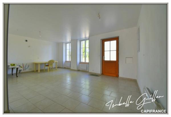 Maison à vendre 6 pièces CHATEAUMEILLANT (18) 4 chambres grand terrain arboré