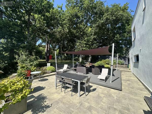 Achat - Maison Larmor-Plage 56260 5 pièces 213 m 2 1949 m 2