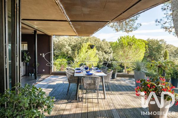 Maison (prestige) à vendre 7 pièces 225 m² Nîmes