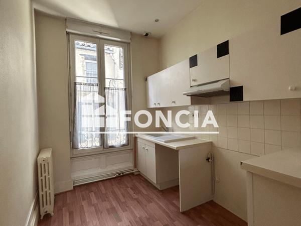 Location Appartement 3 pièces 80.59 m² - 143 BD CARNOT/38 RUE DES AMBANS Agen 47000