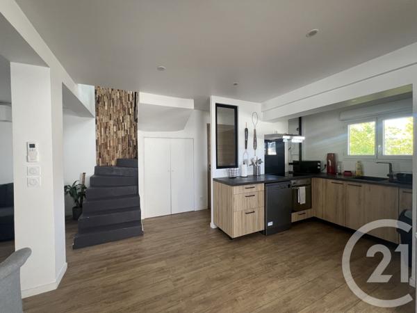 Appartement Duplex à vendre  5 pièces - 92,75 m2 LA VARENNE ST HILAIRE - 94