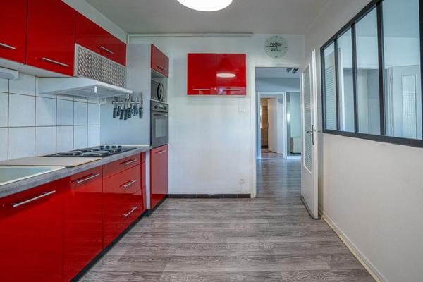 Appartement T3 + place de parking Les Pommaries