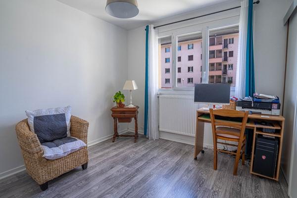 Appartement T3 + place de parking Les Pommaries