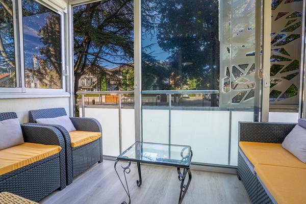 Appartement T3 + place de parking Les Pommaries