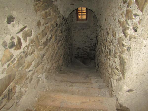 04400 BARCELONNETTE FERME ANCIENNE A RENOVER