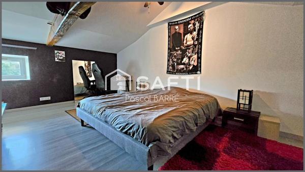 Propriété rénovée avec studio et maison à rénover