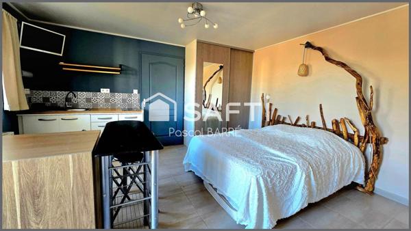 Propriété rénovée avec studio et maison à rénover