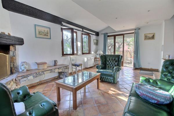 Carqueiranne, beaucoup de charme pour cette maison proche centre et port !