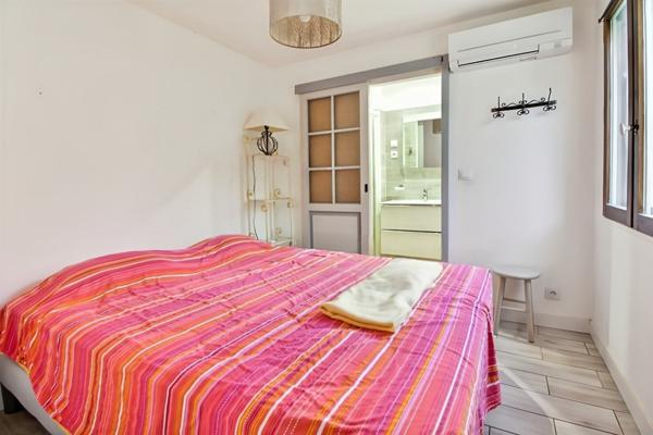 Carqueiranne, beaucoup de charme pour cette maison proche centre et port !