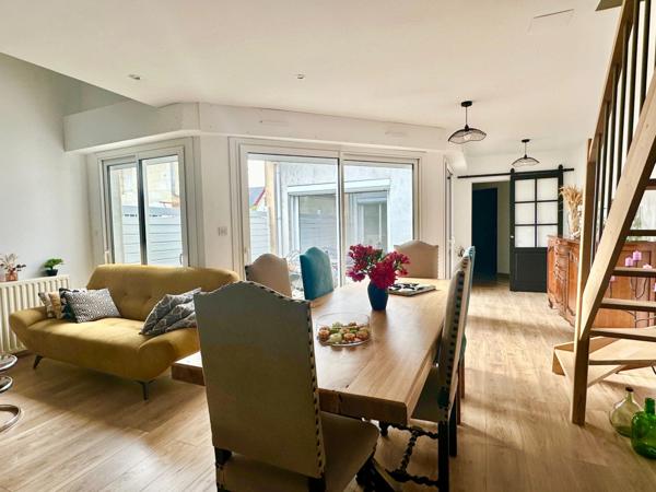 Appartement ou maison RDC 3 chambres, 3 terrasses - proche de des commerces et gare