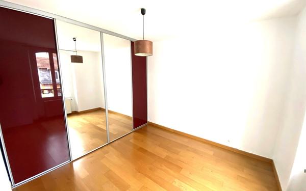 Appartement à vendre    3 pièces • 64 m2 Reims