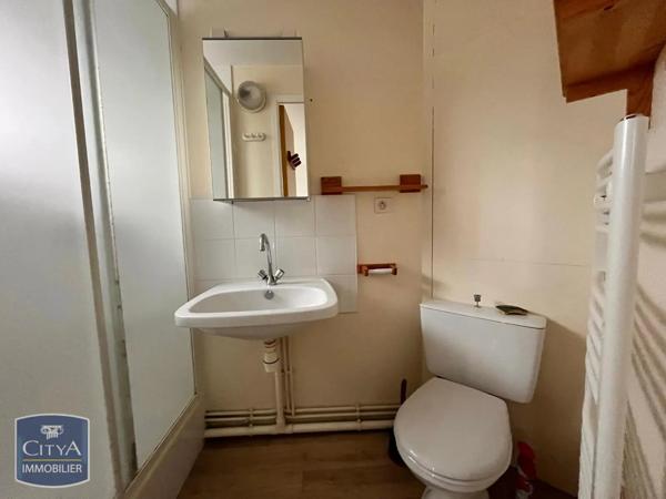 Appartement à louer 1 pièce 21.69m² Laval (53000)