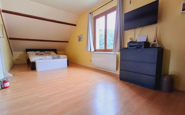 Maison à vendre    5 pièces • 150 m2 Ferrières-en-Gâtinais