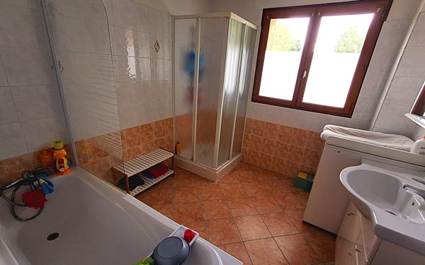 Maison à vendre    5 pièces • 150 m2 Ferrières-en-Gâtinais