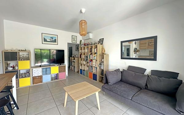 Appartement à vendre    3 pièces • 59,20 m2 Marseille 8