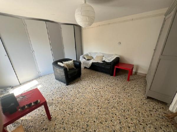 Maison de plain pied loué meublé.