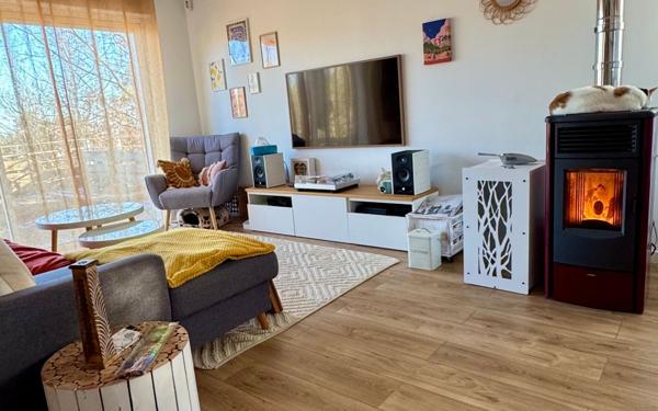 Maison à vendre    3 pièces •  Joyeuse