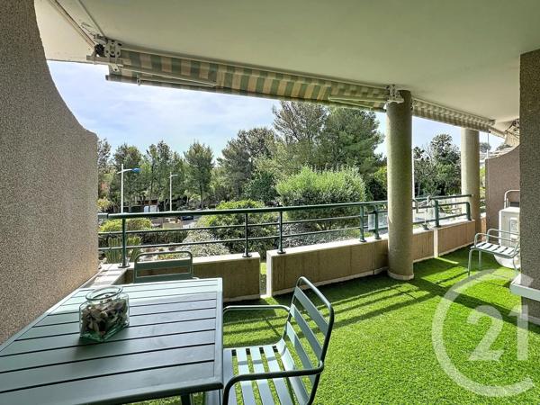 Appartement T3 à vendre  3 pièces - 71,96 m 2   CAVALAIRE SUR MER  - 83